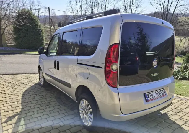 FIAT Doblo 1.6 16V Multijet Start&Stopp Dualogic Emotion Family