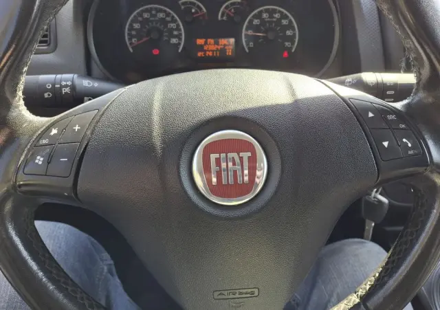 FIAT Doblo 1.6 16V Multijet Start&Stopp Dualogic Emotion Family