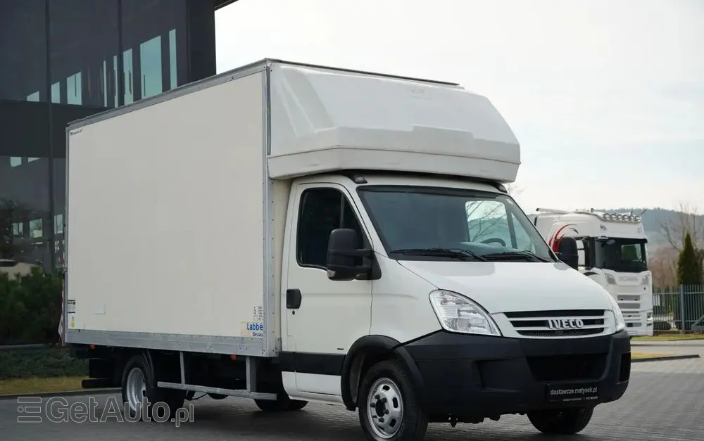 IVECO DAILY 35-150 / KONTENER 4,3 m  / WINDA 750 KG / BLIŹNIAK / SPROWADZONY 
