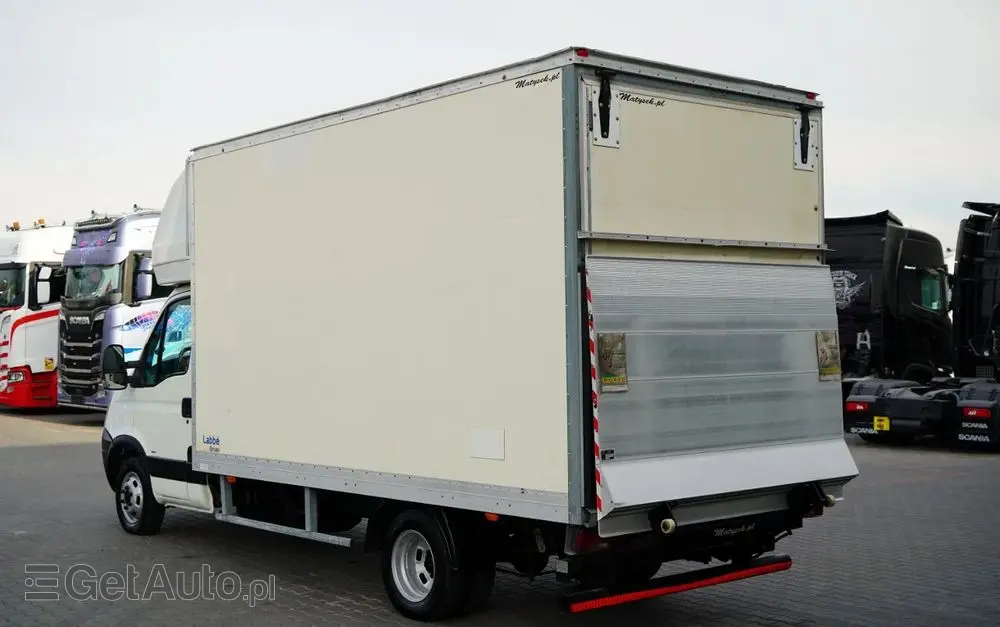 IVECO DAILY 35-150 / KONTENER 4,3 m  / WINDA 750 KG / BLIŹNIAK / SPROWADZONY 