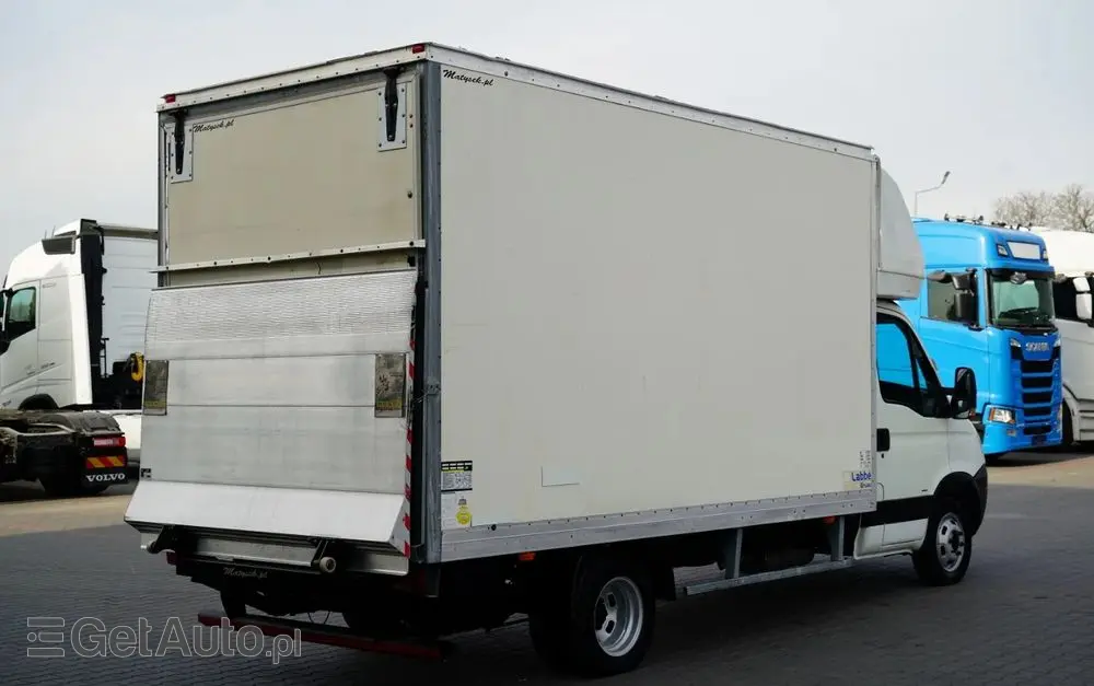 IVECO DAILY 35-150 / KONTENER 4,3 m  / WINDA 750 KG / BLIŹNIAK / SPROWADZONY 