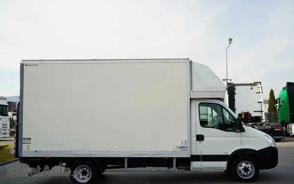 IVECO DAILY 35-150 / KONTENER 4,3 m  / WINDA 750 KG / BLIŹNIAK / SPROWADZONY 