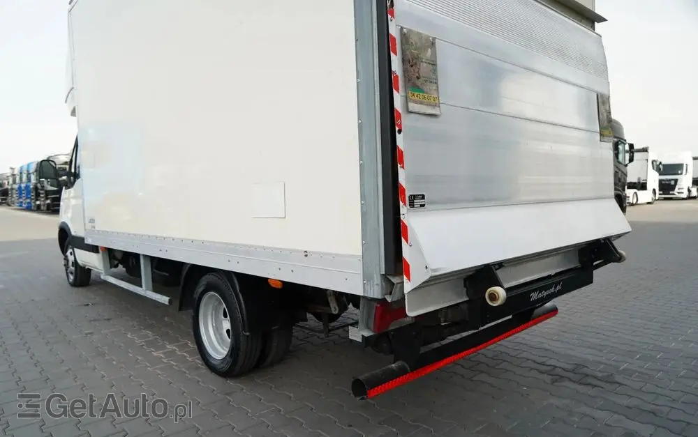 IVECO DAILY 35-150 / KONTENER 4,3 m  / WINDA 750 KG / BLIŹNIAK / SPROWADZONY 