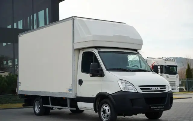 IVECO DAILY 35-150 / KONTENER 4,3 m  / WINDA 750 KG / BLIŹNIAK / SPROWADZONY 