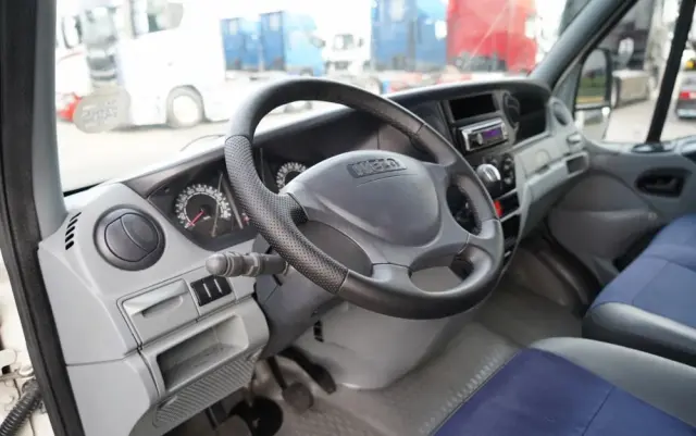 IVECO DAILY 35-150 / KONTENER 4,3 m  / WINDA 750 KG / BLIŹNIAK / SPROWADZONY 