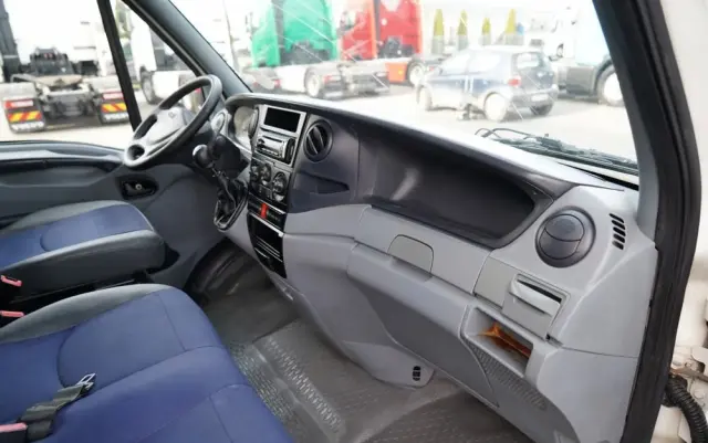 IVECO DAILY 35-150 / KONTENER 4,3 m  / WINDA 750 KG / BLIŹNIAK / SPROWADZONY 