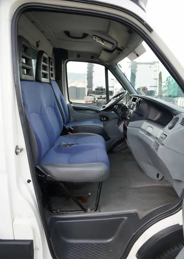 IVECO DAILY 35-150 / KONTENER 4,3 m  / WINDA 750 KG / BLIŹNIAK / SPROWADZONY 