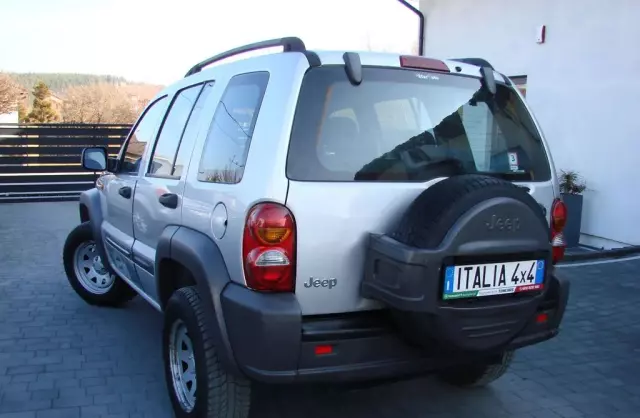 JEEP Cherokee 2.5 CRD (143 KM)