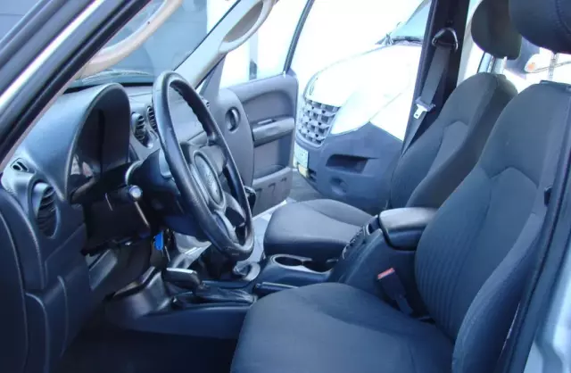 JEEP Cherokee 2.5 CRD (143 KM)