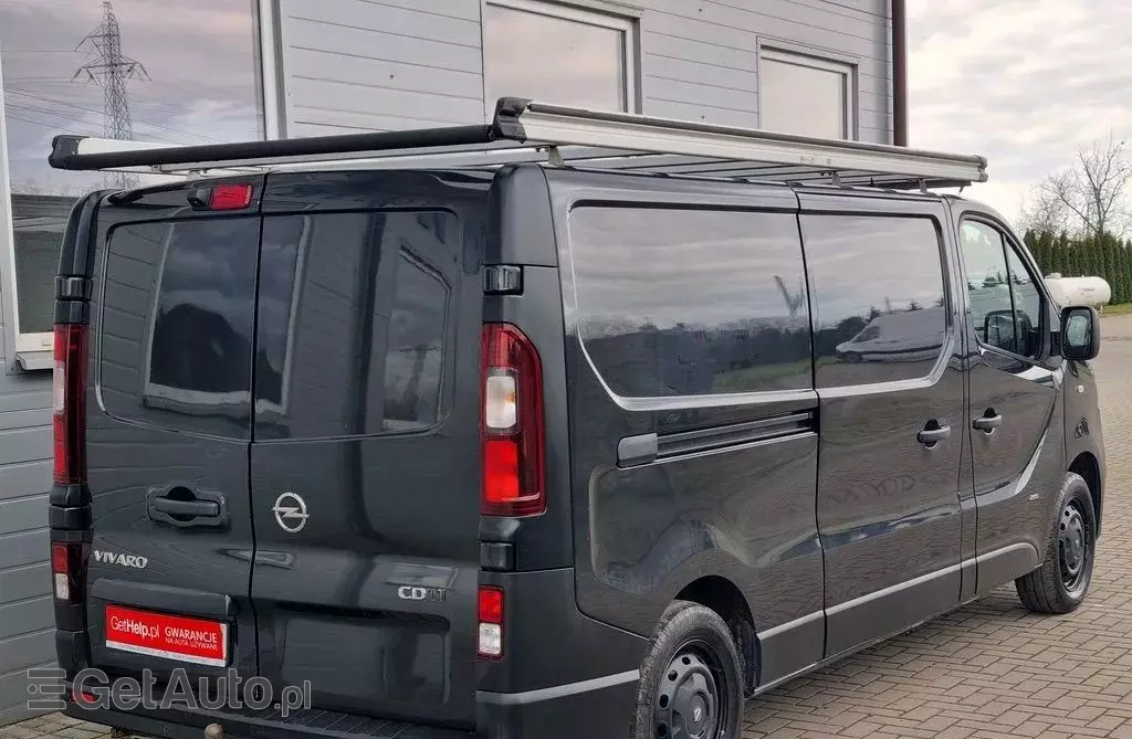 OPEL Vivaro 