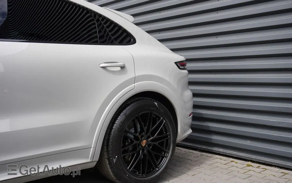PORSCHE Cayenne Coupe S