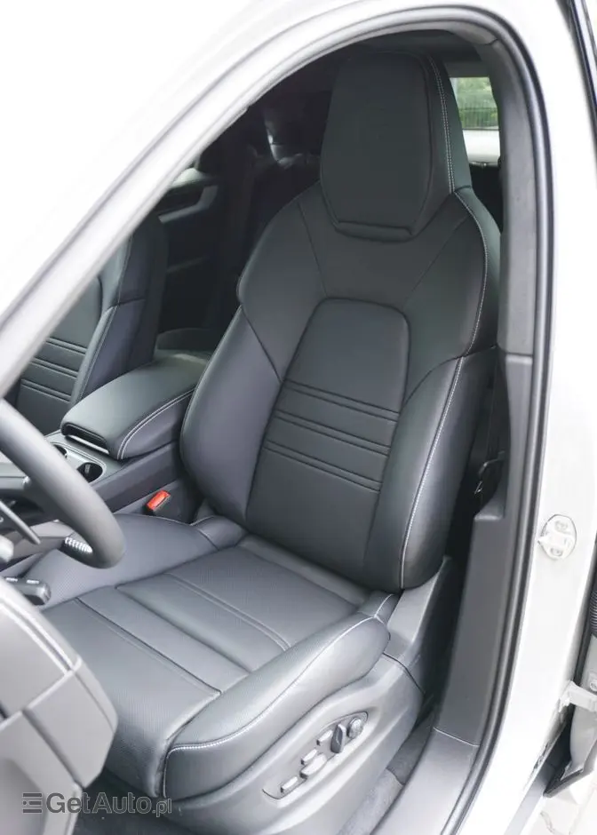 PORSCHE Cayenne Coupe S