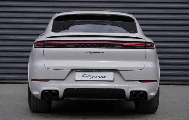 PORSCHE Cayenne Coupe S