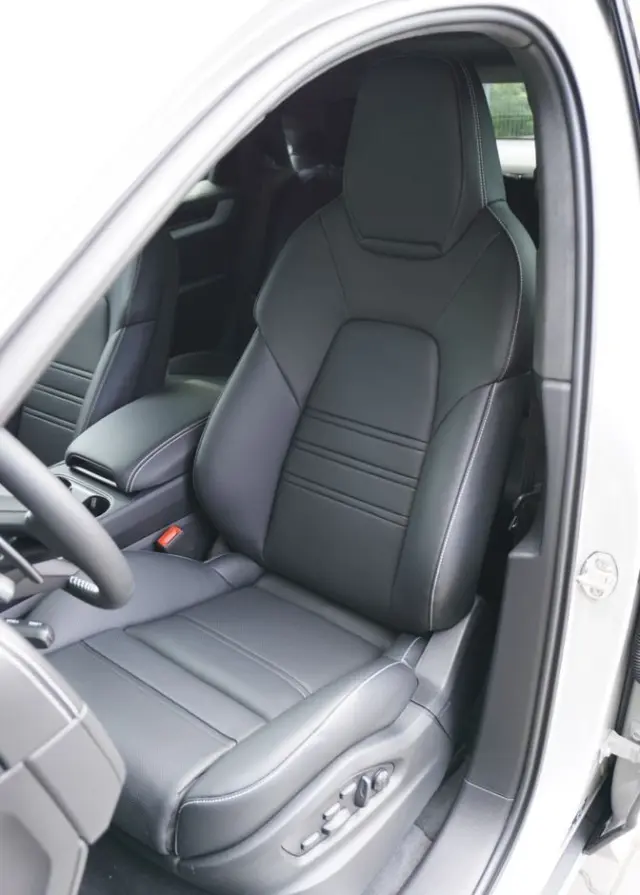 PORSCHE Cayenne Coupe S