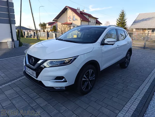 NISSAN Qashqai N-Connecta DCT