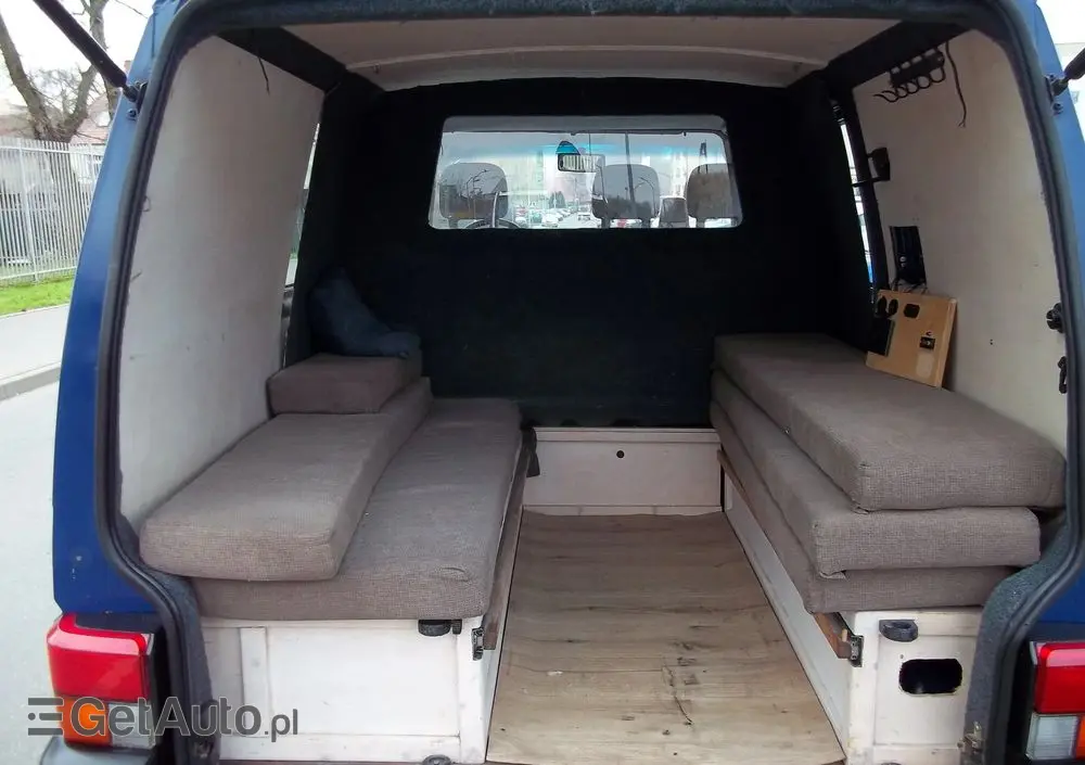 VOLKSWAGEN Transporter 