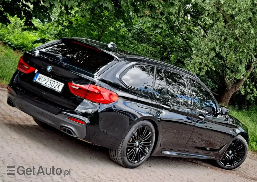 BMW Seria 5 520d xDrive M Sport sport
