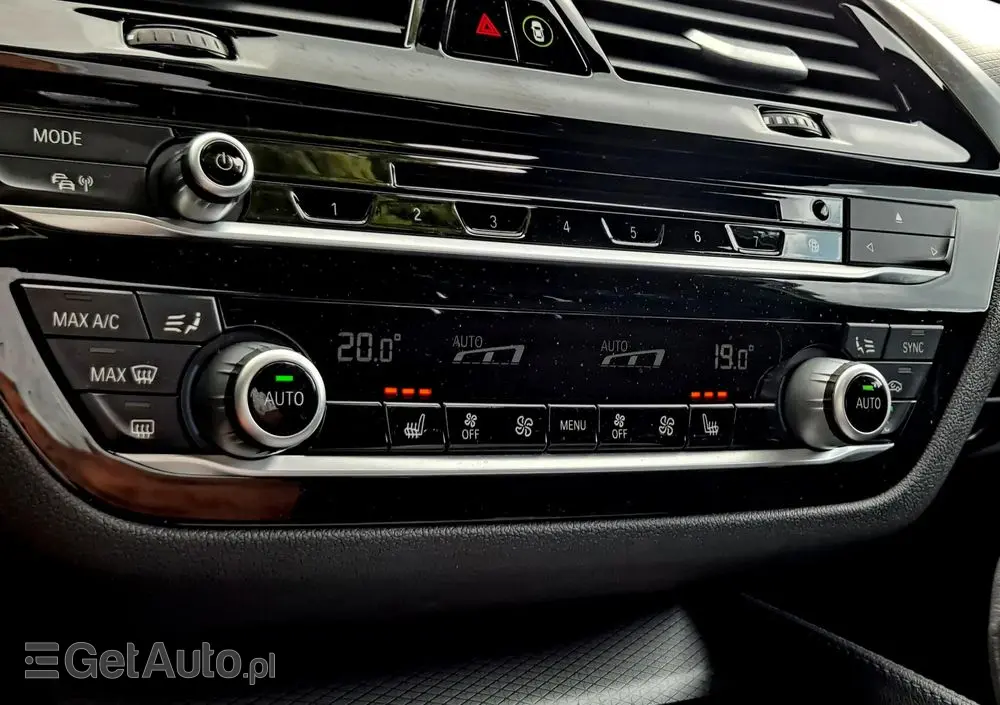 BMW Seria 5 520d xDrive M Sport sport