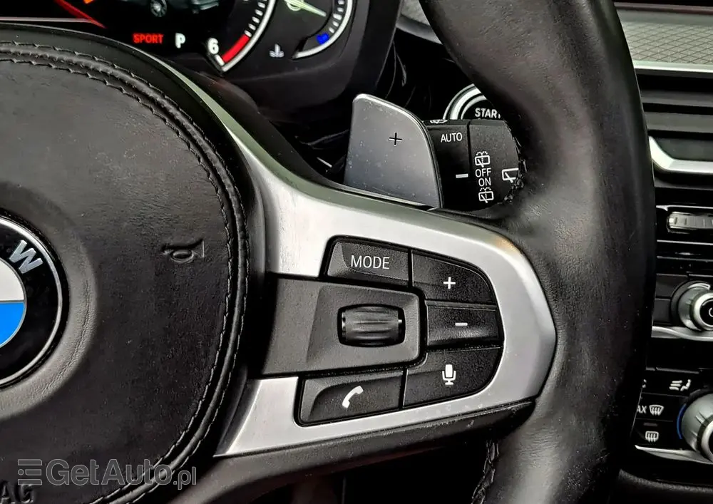 BMW Seria 5 520d xDrive M Sport sport