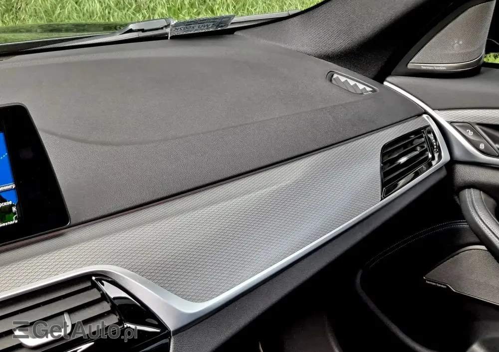 BMW Seria 5 520d xDrive M Sport sport