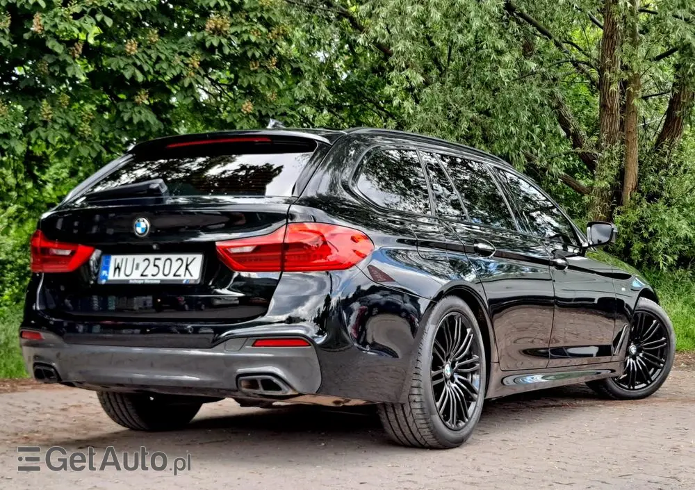 BMW Seria 5 520d xDrive M Sport sport