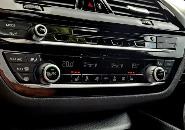 BMW Seria 5 520d xDrive M Sport sport