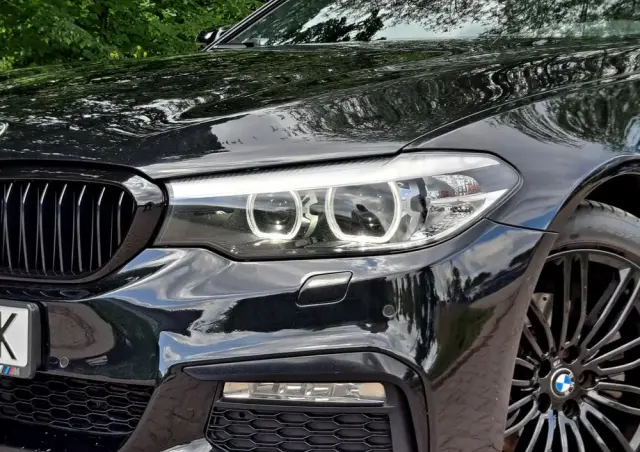 BMW Seria 5 520d xDrive M Sport sport