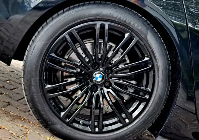 BMW Seria 5 520d xDrive M Sport sport