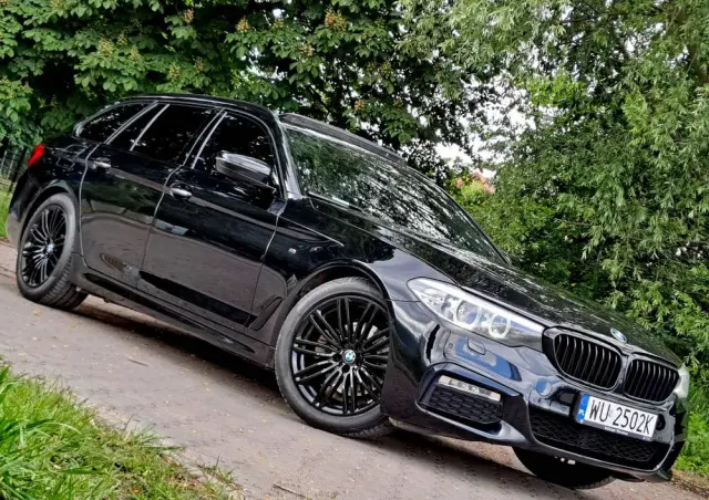 BMW Seria 5 520d xDrive M Sport sport