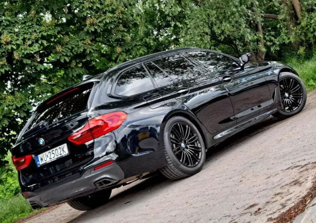 BMW Seria 5 520d xDrive M Sport sport