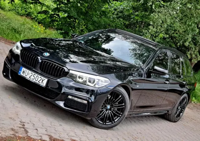 BMW Seria 5 520d xDrive M Sport sport