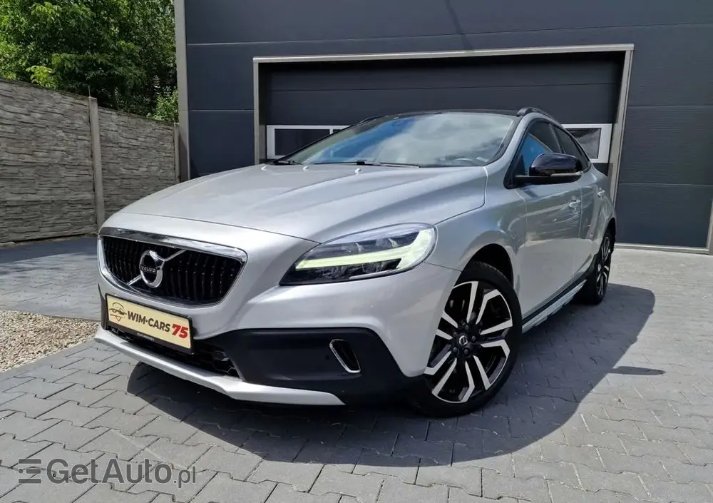 VOLVO V40 Cross Country D2 Geartronic Momentum
