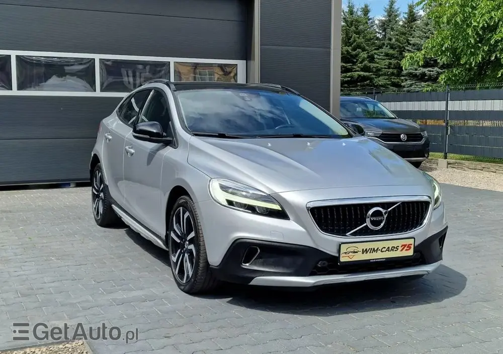 VOLVO V40 Cross Country D2 Geartronic Momentum