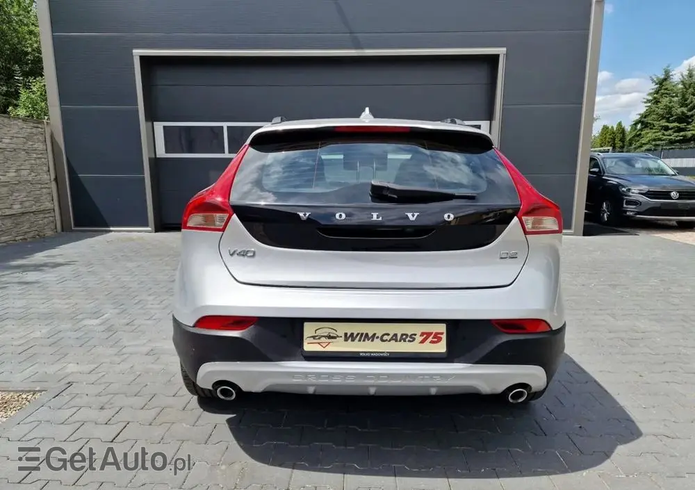 VOLVO V40 Cross Country D2 Geartronic Momentum