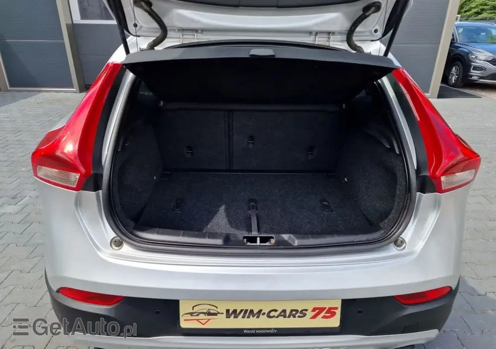 VOLVO V40 Cross Country D2 Geartronic Momentum