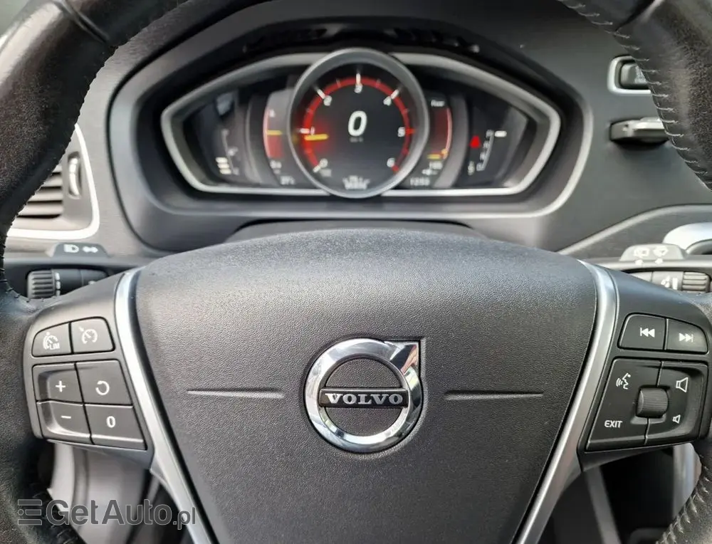 VOLVO V40 Cross Country D2 Geartronic Momentum
