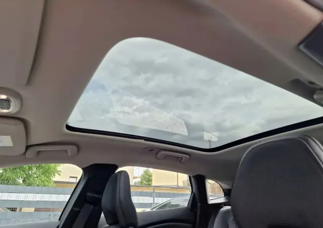 VOLVO V40 Cross Country D2 Geartronic Momentum