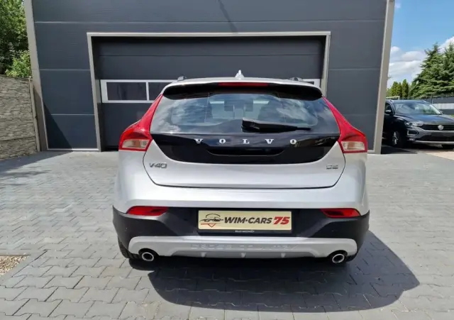 VOLVO V40 Cross Country D2 Geartronic Momentum