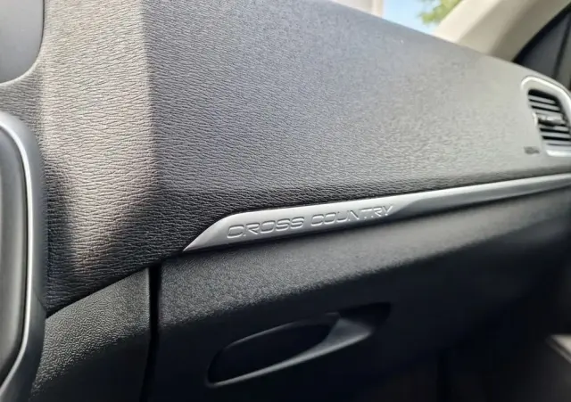 VOLVO V40 Cross Country D2 Geartronic Momentum