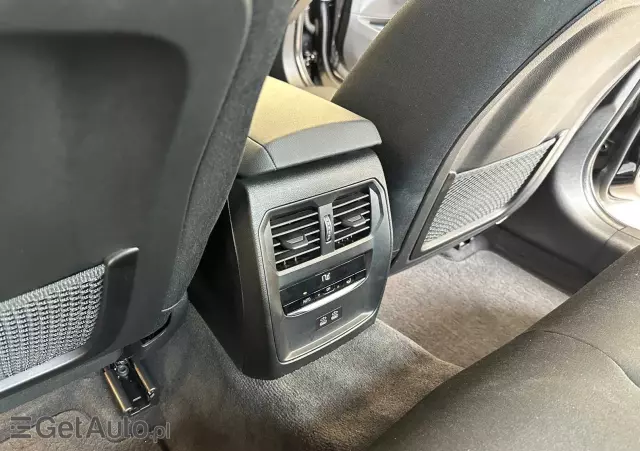 BMW Seria 3 318d Luxury Line