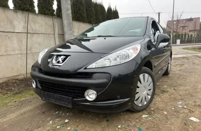 PEUGEOT 207 