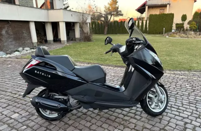 PEUGEOT Satelis 250 