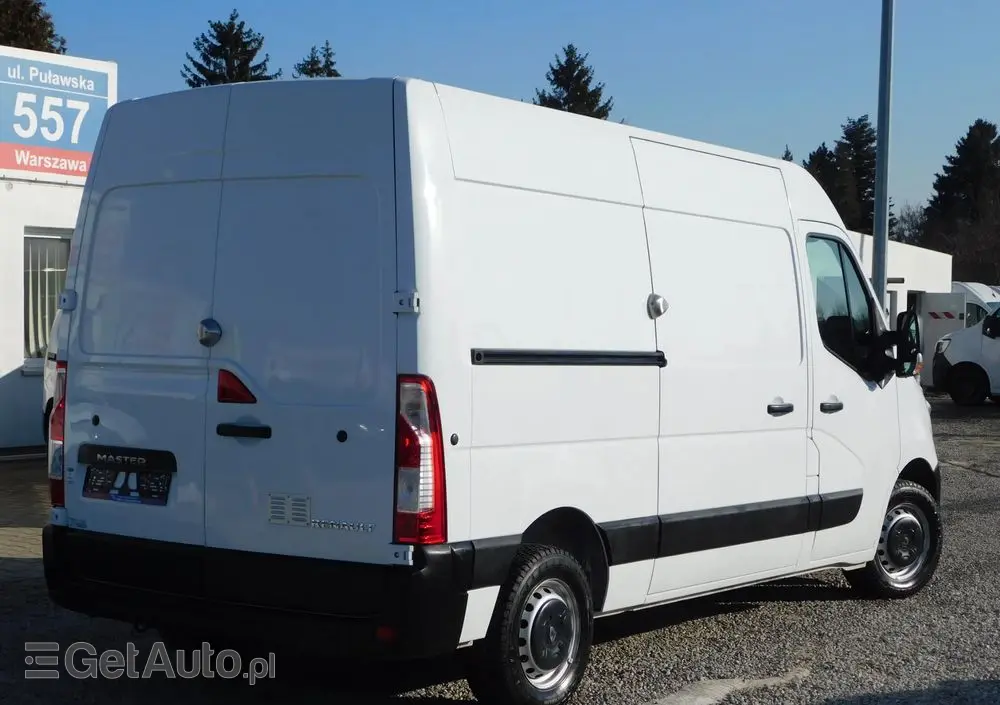 RENAULT Master 