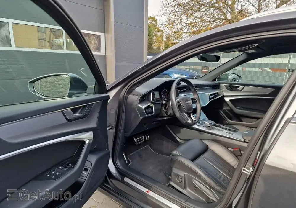 AUDI A6 Avant 40 TDI S tronic S line