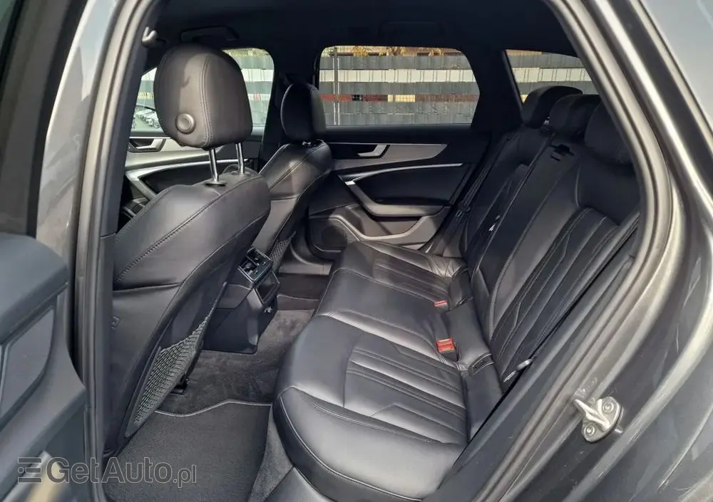 AUDI A6 Avant 40 TDI S tronic S line