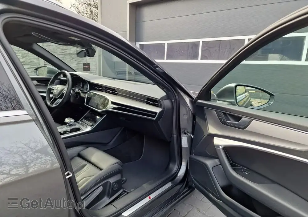 AUDI A6 Avant 40 TDI S tronic S line