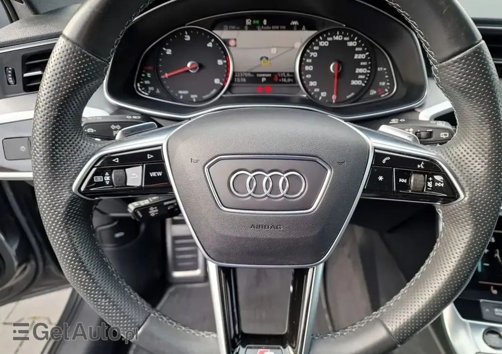 AUDI A6 Avant 40 TDI S tronic S line