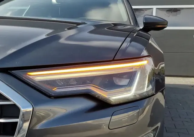 AUDI A6 Avant 40 TDI S tronic S line