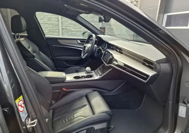 AUDI A6 Avant 40 TDI S tronic S line