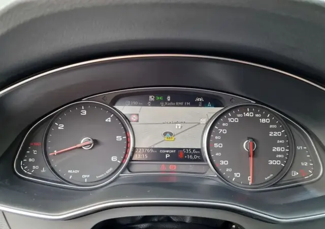 AUDI A6 Avant 40 TDI S tronic S line